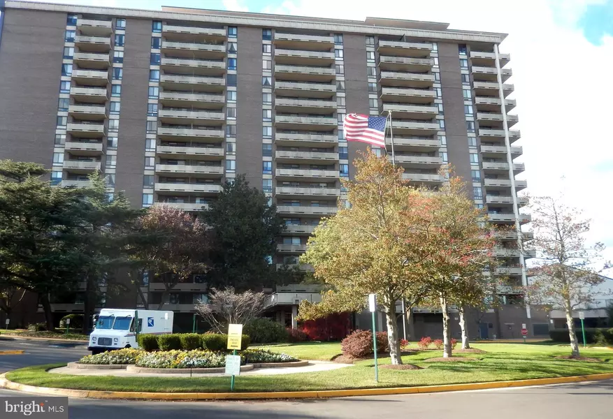 1800 OLD MEADOW RD #1112, Mclean, VA 22102