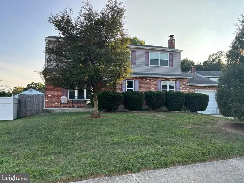 4 DIANE CT, Newark, DE 19702