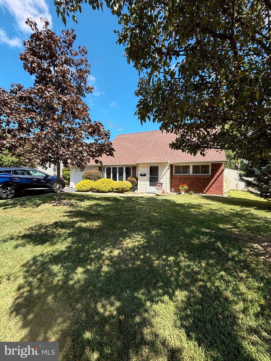 Levittown, PA 19056,131 HEDGE RD