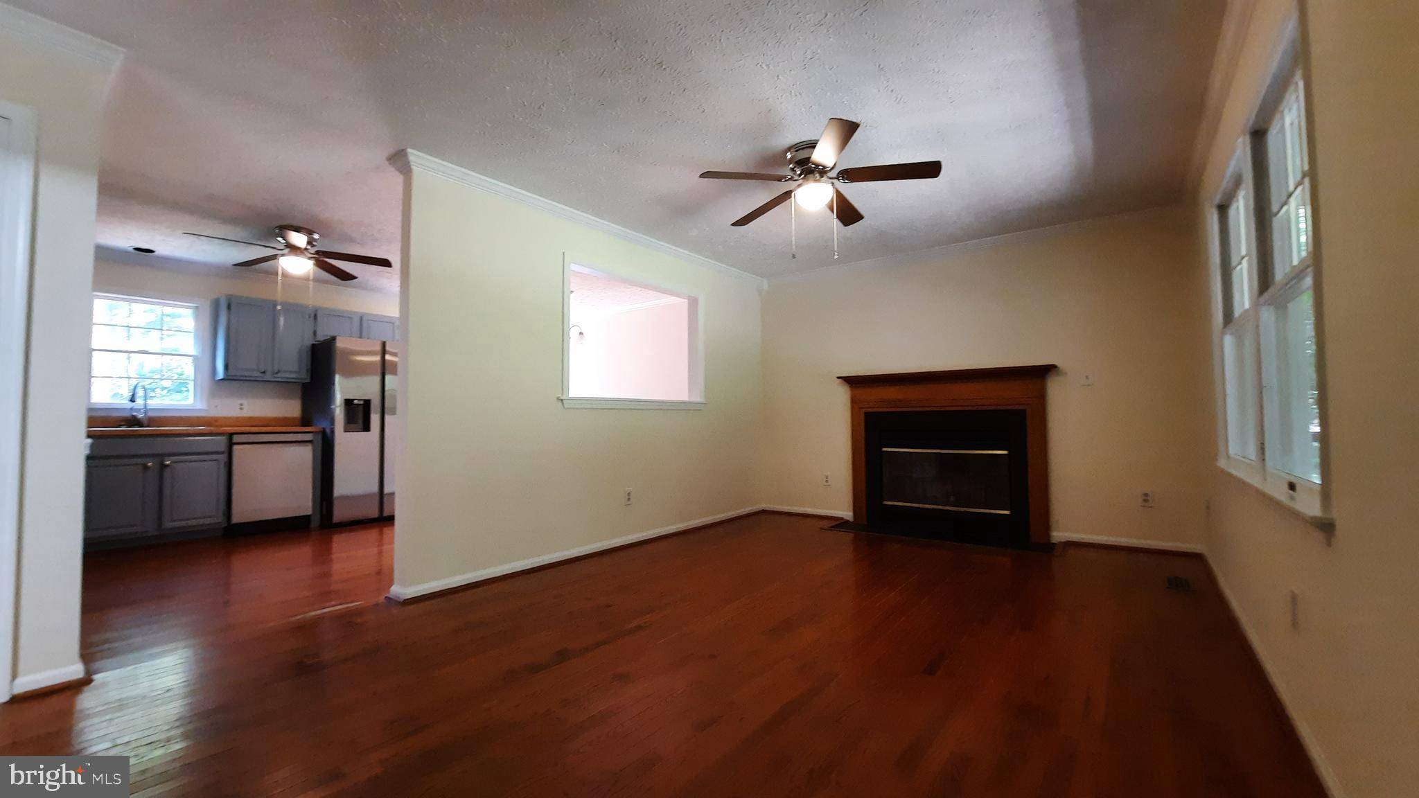 Linden, VA 22642,317 LONG VIEW RD