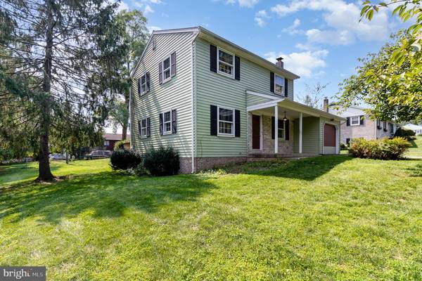 Leola, PA 17540,328 SUN VALLEY DR