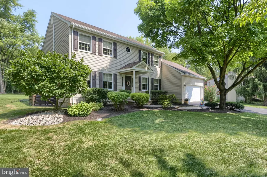 158 WOODLAND DR, Doylestown, PA 18901