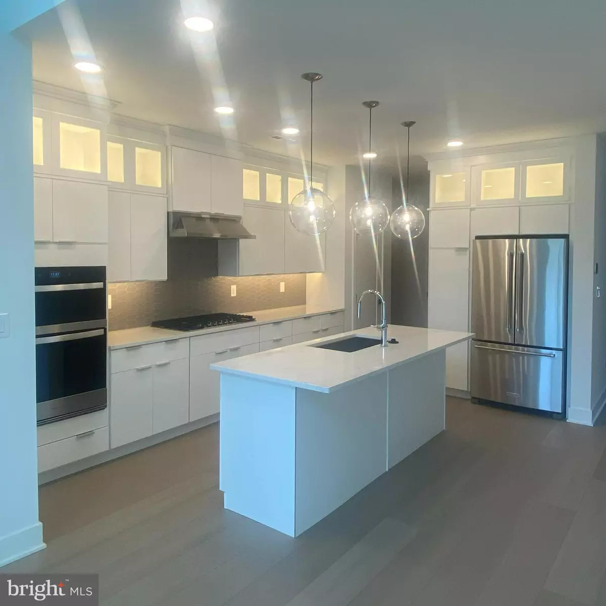 West Windsor, NJ 08550,3 CHERRY LN