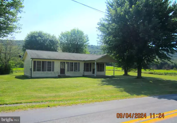 7810 HORSE VALLEY RD, East Waterford, PA 17021