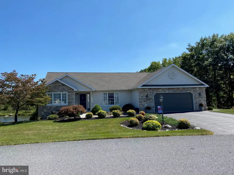 148 POND VIEW DR, Hamburg, PA 19526