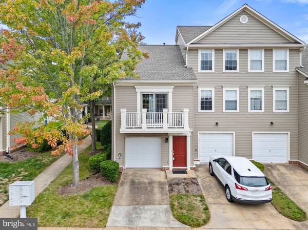 Ashburn, VA 20147,20375 BIRCHMERE TER #48A