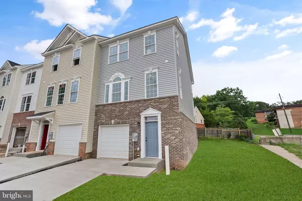 Oxon Hill, MD 20745,900 TALBERTA TER