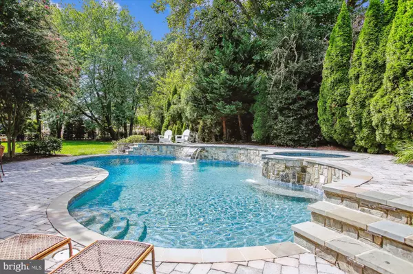 Oakton, VA 22124,10807 TRADEWIND DR