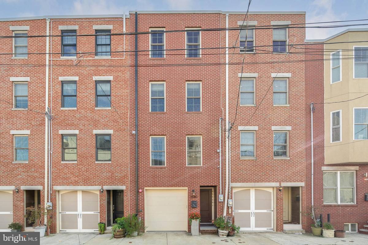 Philadelphia, PA 19146,2040 ANNIN ST