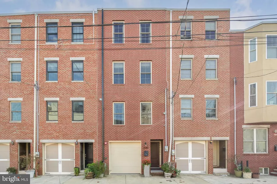 2040 ANNIN ST, Philadelphia, PA 19146