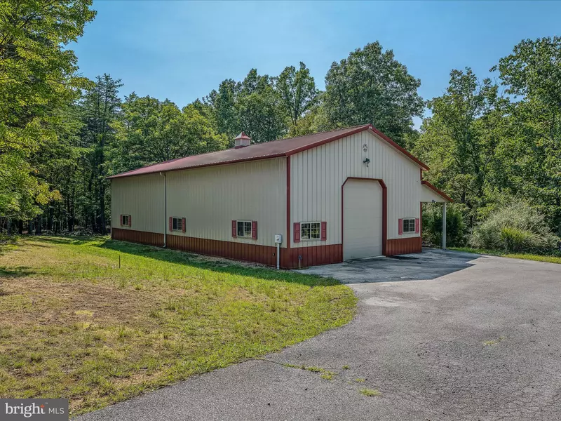 OFF OF GROVE HEIGHTS, Berkeley Springs, WV 25411