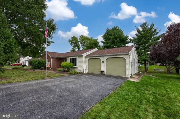 330 NORHURST RD, York, PA 17402