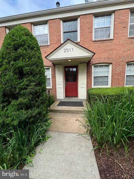 2511 ARLINGTON #101, Arlington, VA 22201