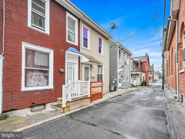 410 JONES ST, Lebanon, PA 17046