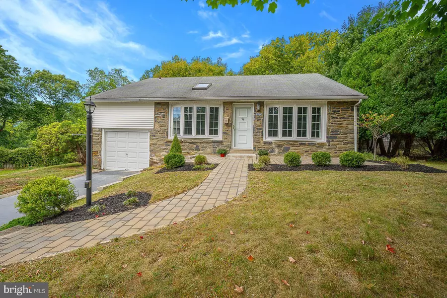 116 HOLLY RD, Broomall, PA 19008