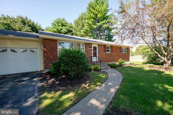 Nazareth, PA 18064,753 JAMES DR