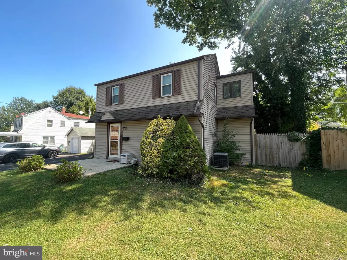 Aldan, PA 19018,722 WESTWOOD LN