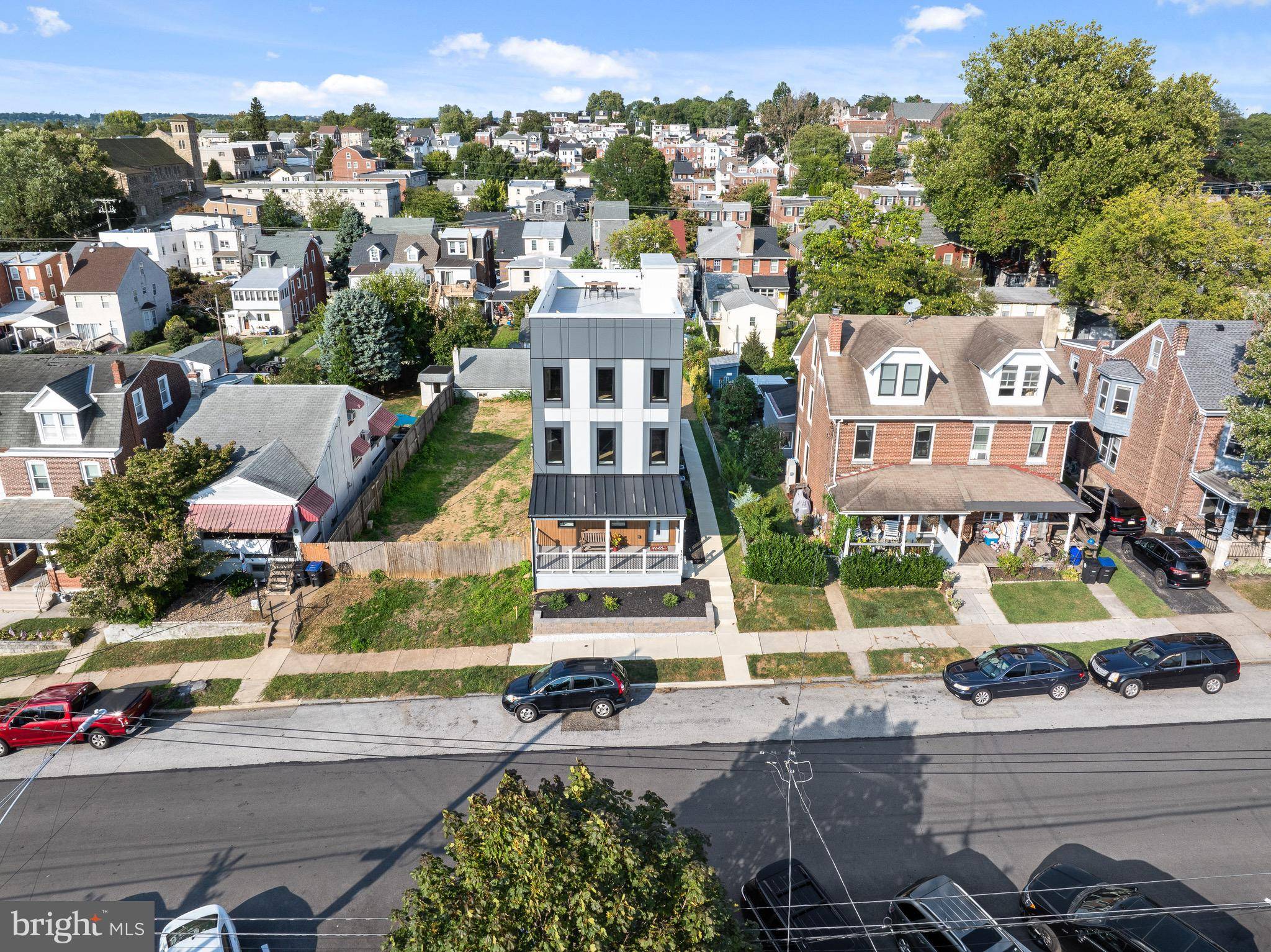 Conshohocken, PA 19428,124 W 3RD AVE
