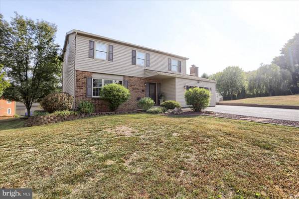 Harrisburg, PA 17111,7901 CARDINAL CT