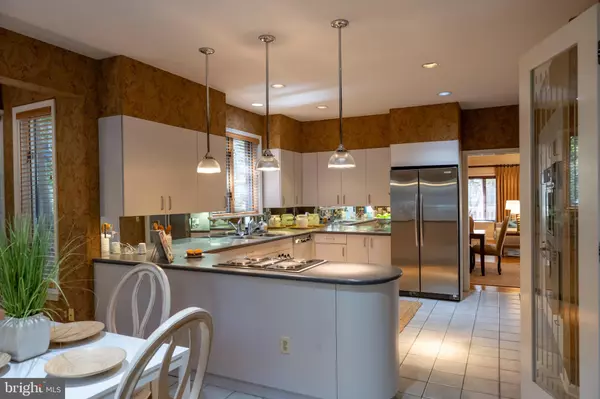 Baltimore, MD 21210,5708 VISITATION WAY