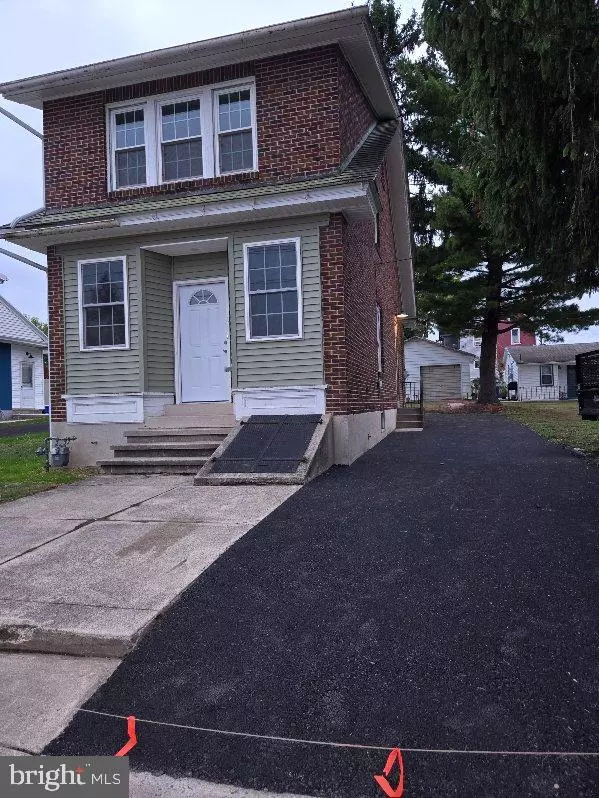 1409 ELIZABETH AVE, Reading, PA 19605