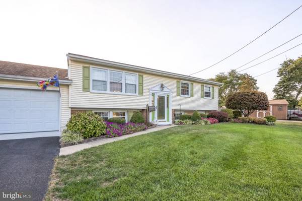 Somerdale, NJ 08083,230 ORONO PL