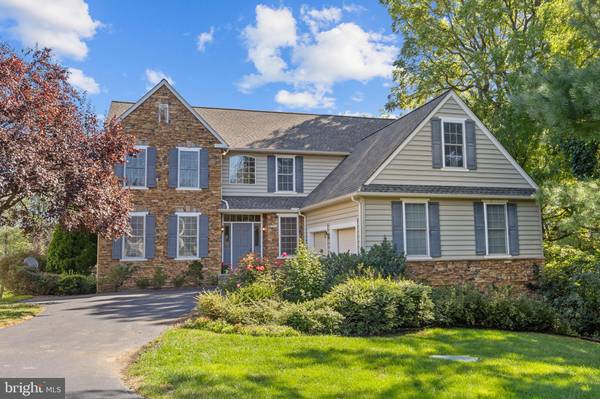 102 CYPRESS POINT, Avondale, PA 19311