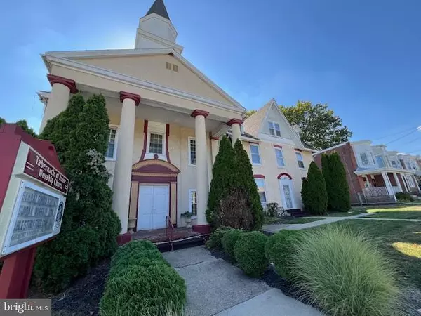 910 HIGHLAND AVE, Chester, PA 19013