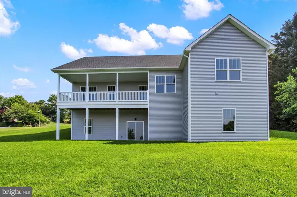 Waynesboro, PA 17268,606 VISTA CT