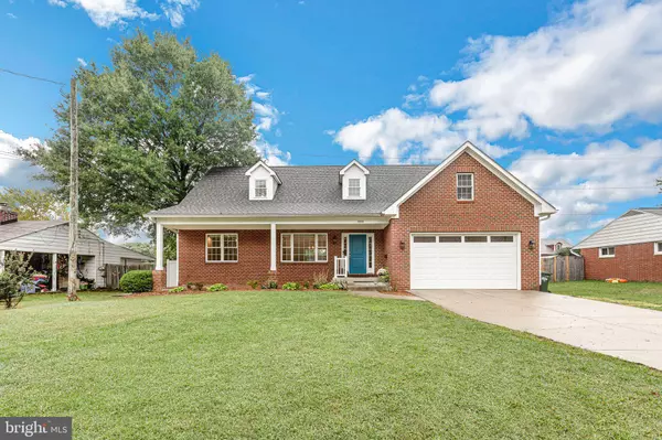 4904 APPLE TREE DR,  Alexandria,  VA 22310