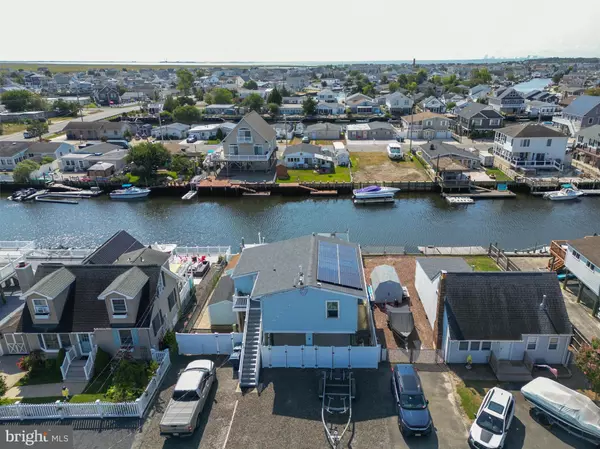 Tuckerton, NJ 08087,9 W BOAT