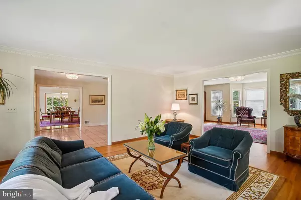 Belle Mead, NJ 08502,21 SWEET BRIAR CT