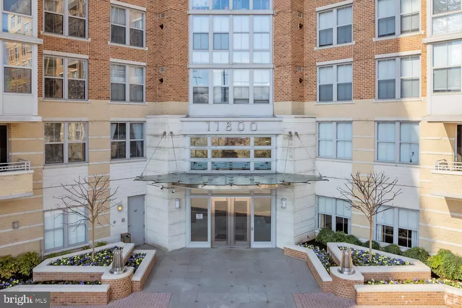 11800 SUNSET HILLS RD #204, Reston, VA 20190