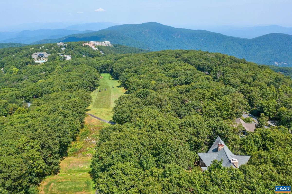 Wintergreen Resort, VA 22967,967 DEVILS KNOB LOOP