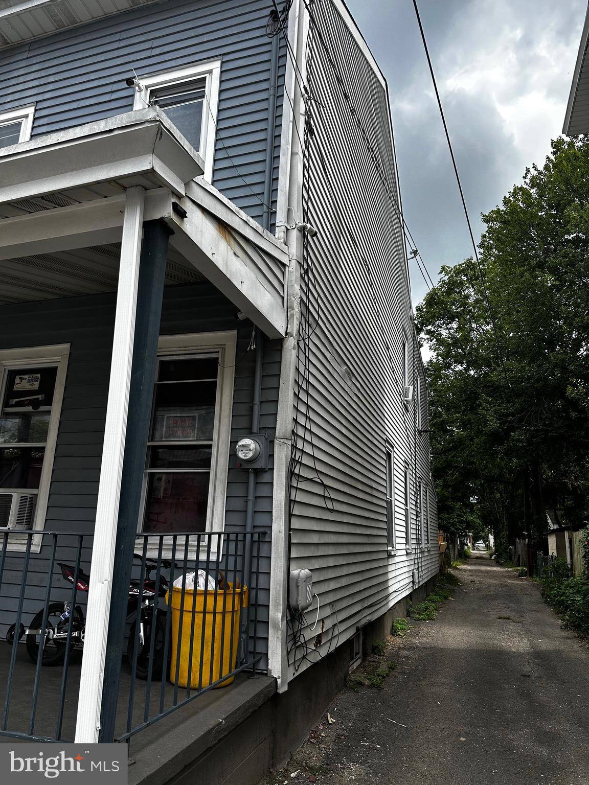 Trenton, NJ 08611,211 ELM ST