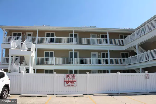 402 E 25TH AVE, Wildwood, NJ 08260