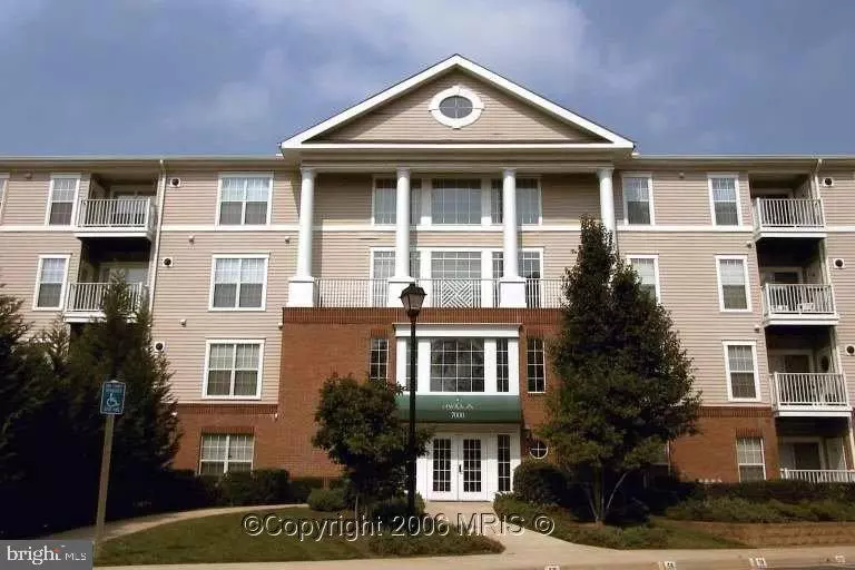 Falls Church, VA 22043,7000 FALLS REACH DR #211