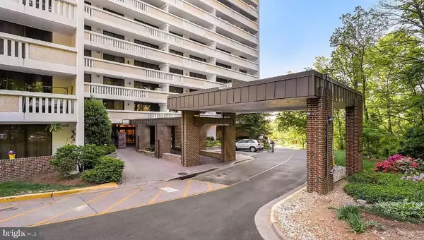 6101 EDSALL RD #1412, Alexandria, VA 22304