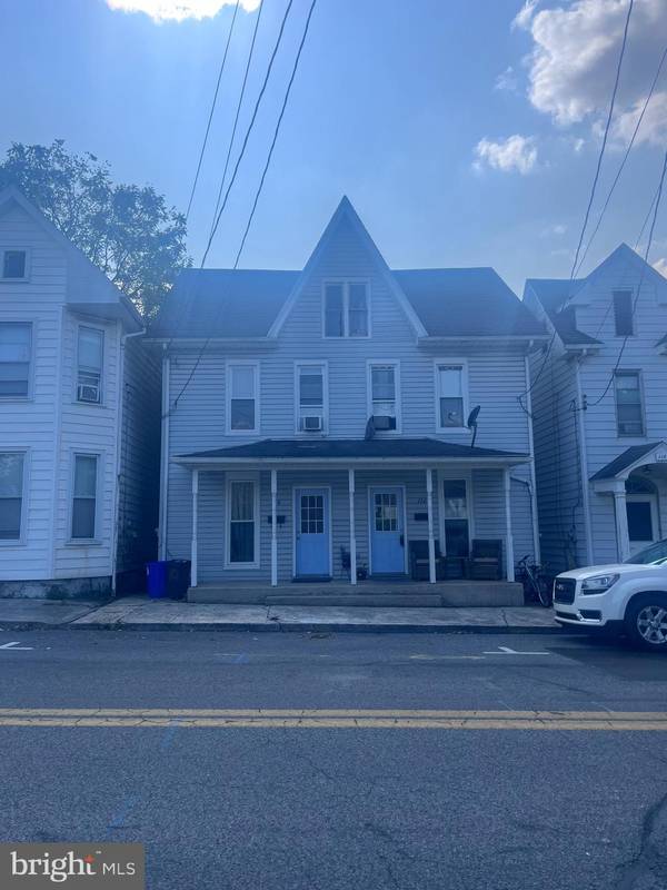 110-112 N PRINCE ST., Shippensburg, PA 17257