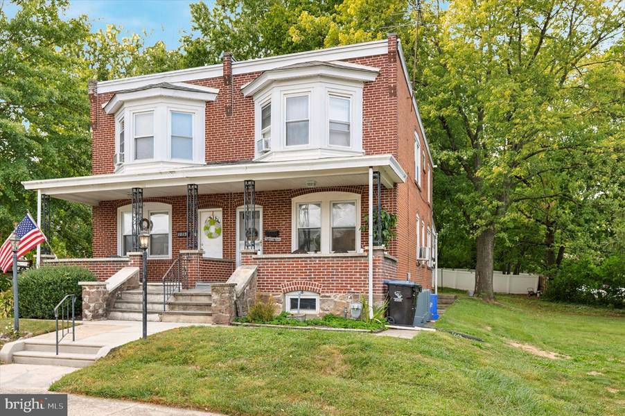 1017 BUTTONWOOD ST, Norristown, PA 19401