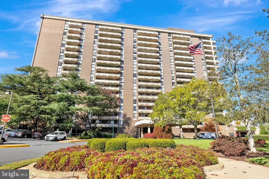 1800 OLD MEADOW RD #217, Mclean, VA 22102