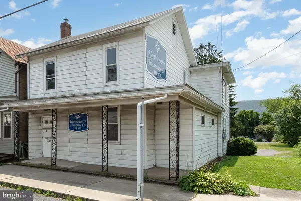 Valley View, PA 17983,927 W MAIN ST