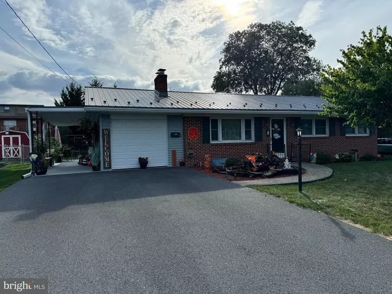 64 W WALTER AVENUE, Greencastle, PA 17225