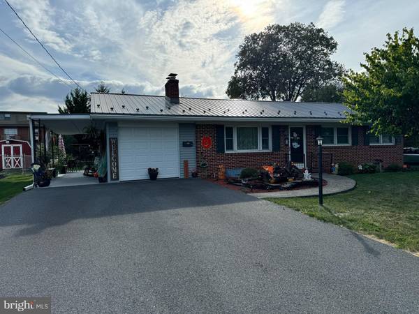 64 W WALTER AVENUE,  Greencastle,  PA 17225