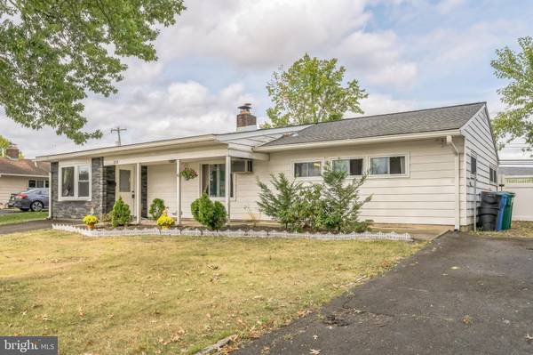 Levittown, PA 19057,333 GOLDENRIDGE DR