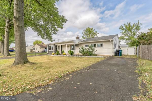 Levittown, PA 19057,333 GOLDENRIDGE DR