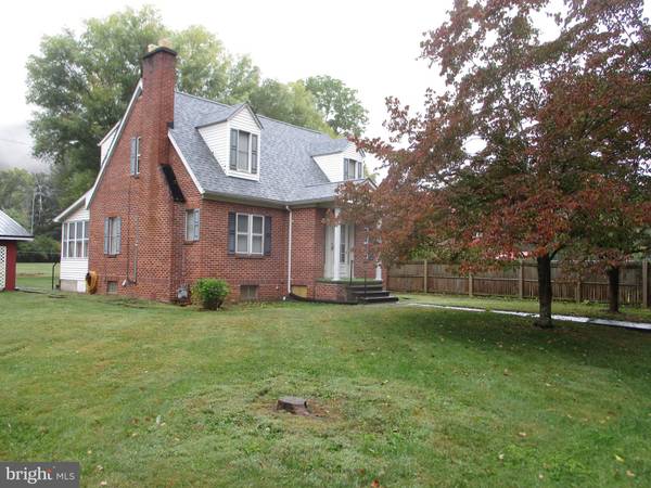 303 ORCHARD ST, Kitzmiller, MD 21538