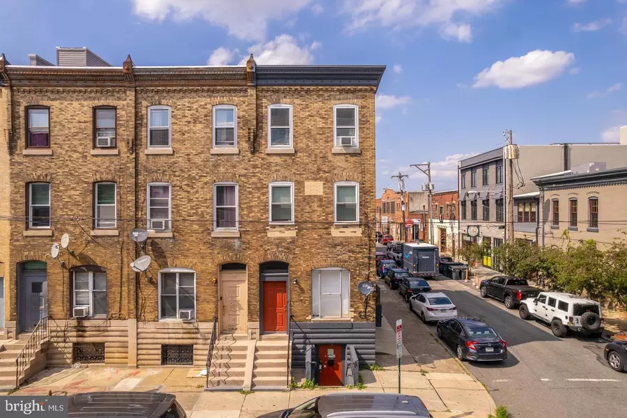 1327 SNYDER AVE, Philadelphia, PA 19148