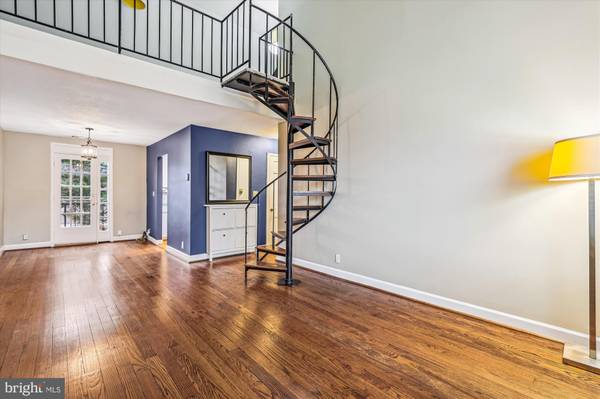 3052 S ABINGDON ST #C1, Arlington, VA 22206