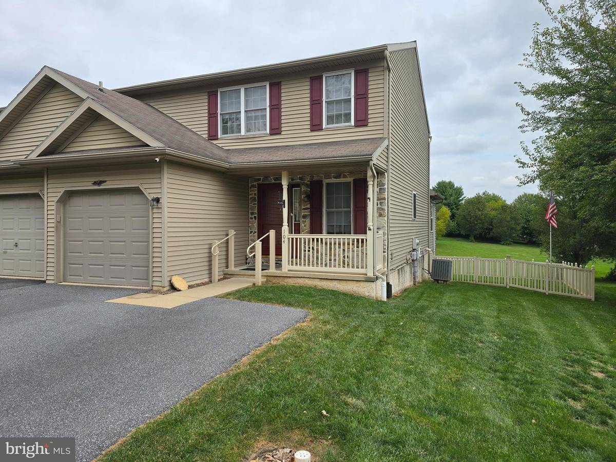 Lancaster, PA 17603,104 KENTSHIRE DR